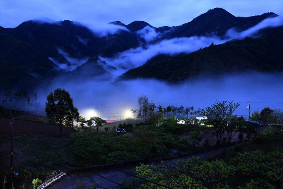 Walk Cloud Bed And Breakfast Meishan Exterior foto